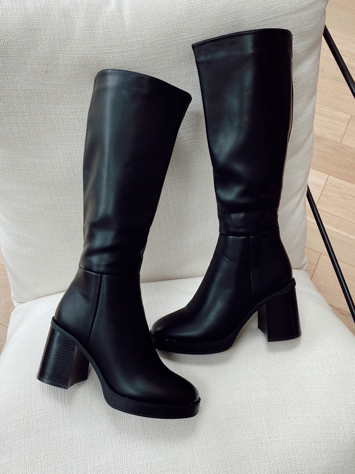 Black MOTTA Boots
