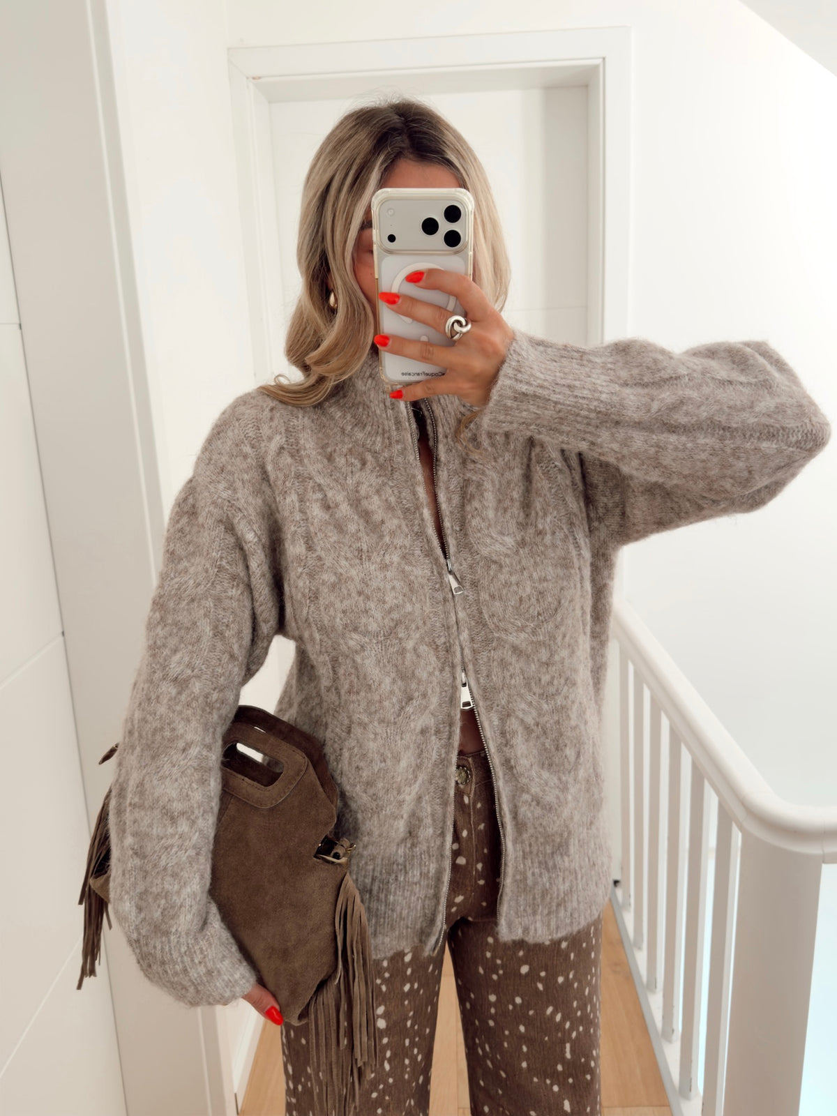 Vest HUSH