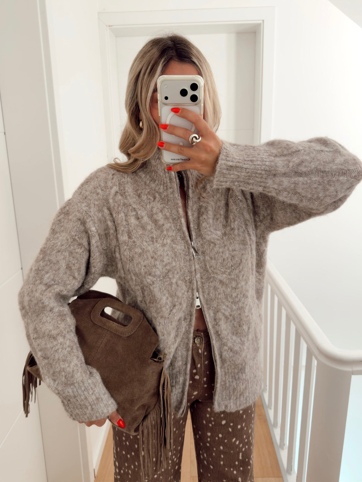 Vest HUSH